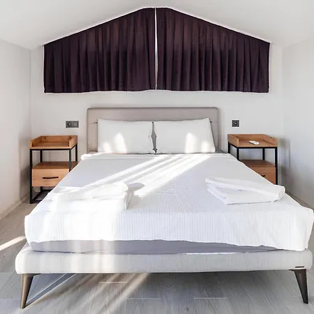 Tranquil Peaceful Tunc Villa