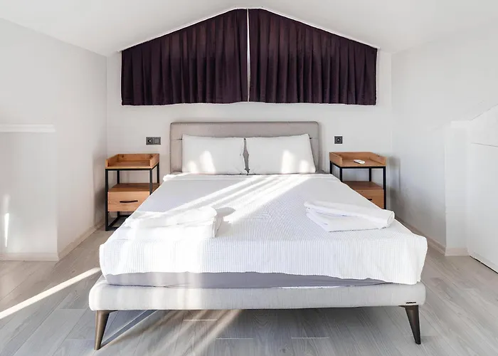 Tranquil Peaceful Tunc Vila